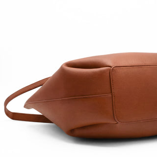 _Double-layered base for stability