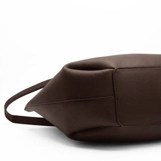 _Double-layered base for stability