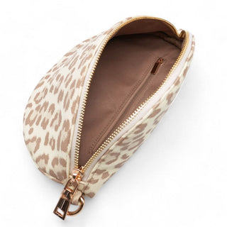 Internal zippered compartment