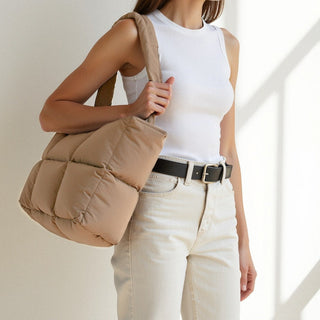 _Model height: 1,68m