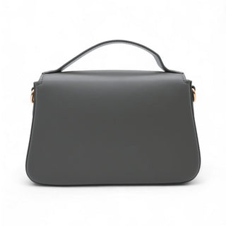 _Kurzer Henkel für elegante Abende