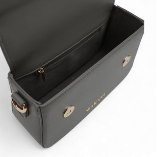 Plenty of storage space for all your essentials