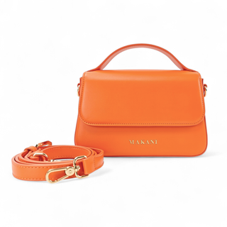 Incl. in lengte verstelbare schouder-/crossbodyriem