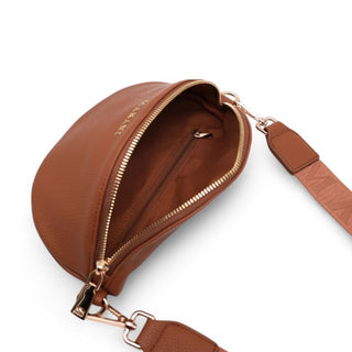 More organization through separate inner compartment