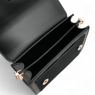 Enough storage space for all your essentials!