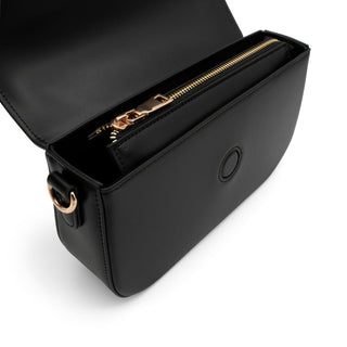 Dubbel veilig dankzij magneetsluiting en ritssluiting