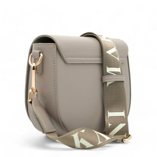 Licht, elegant, geschikt voor dagelijks gebruik.