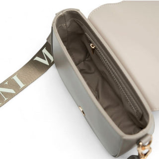 Genoeg opbergruimte voor alles wat belangrijk is + zijvak