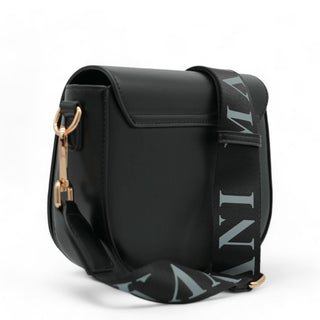Light, elegant, suitable for everyday use.