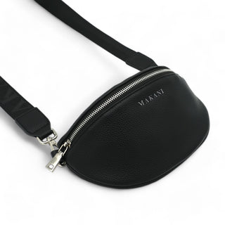 Unisex thanks to silver metal elements