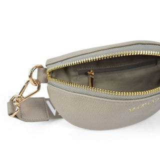 Internal zippered compartment