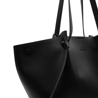 _Besonderes Detail: Geknotete Henkel