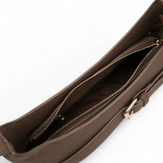 Always well organized - 1 main compartment, 2 inner compartments