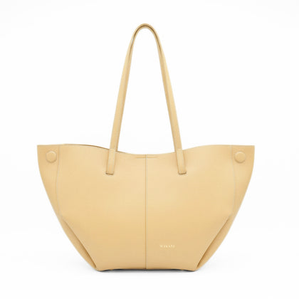 Additional pouches in the bag