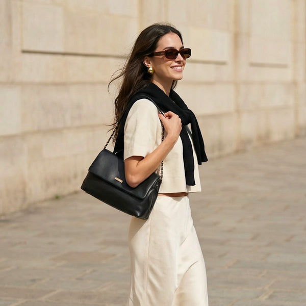 MAKANI Black (worn)